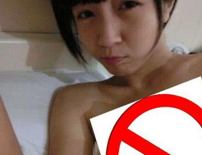 抖音莉哥黑料多,这次实锤“莉裸裸”,为了火裸身游泳都敢发!